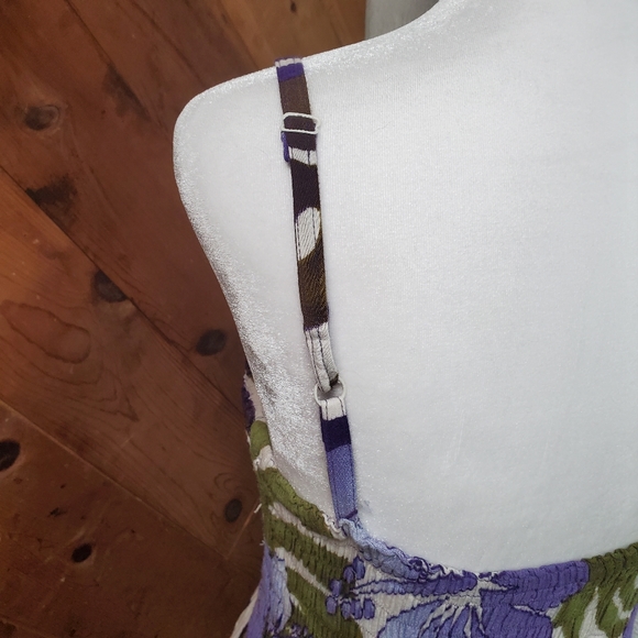 Hawaiian Print Stretch Dress - Picture 10 of 11